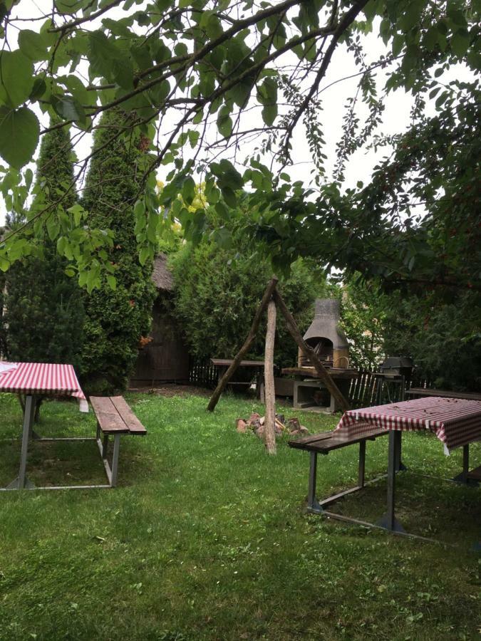 Balatonkenesei Nádfedeles Lovas Vendégház Esterno foto