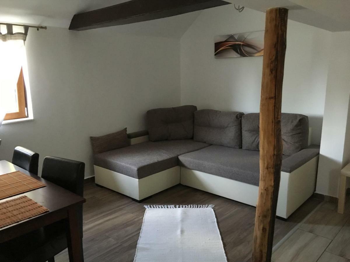 Balatonkenesei Nádfedeles Lovas Vendégház Esterno foto