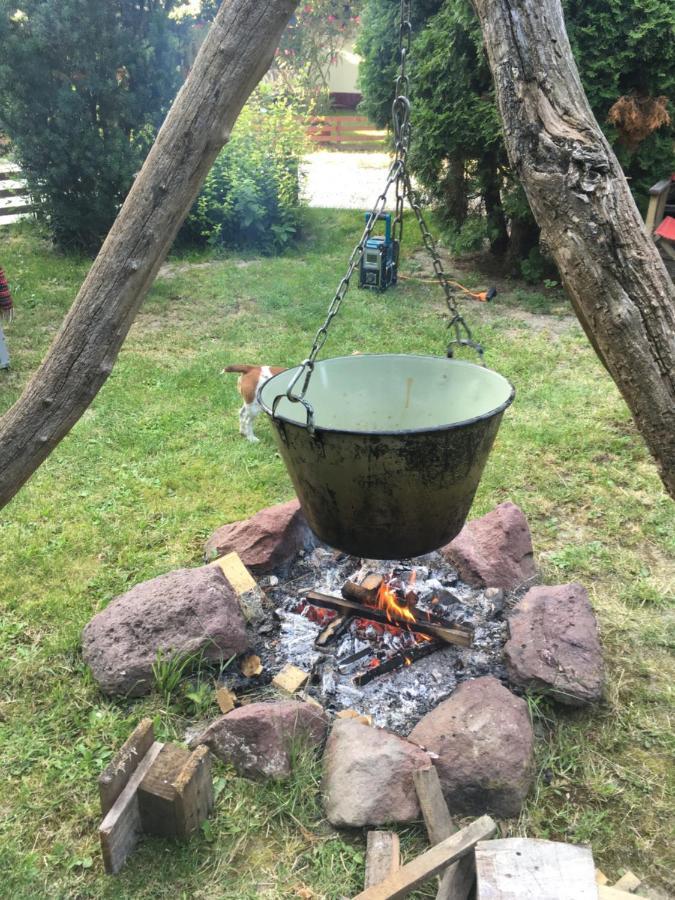 Balatonkenesei Nádfedeles Lovas Vendégház Esterno foto